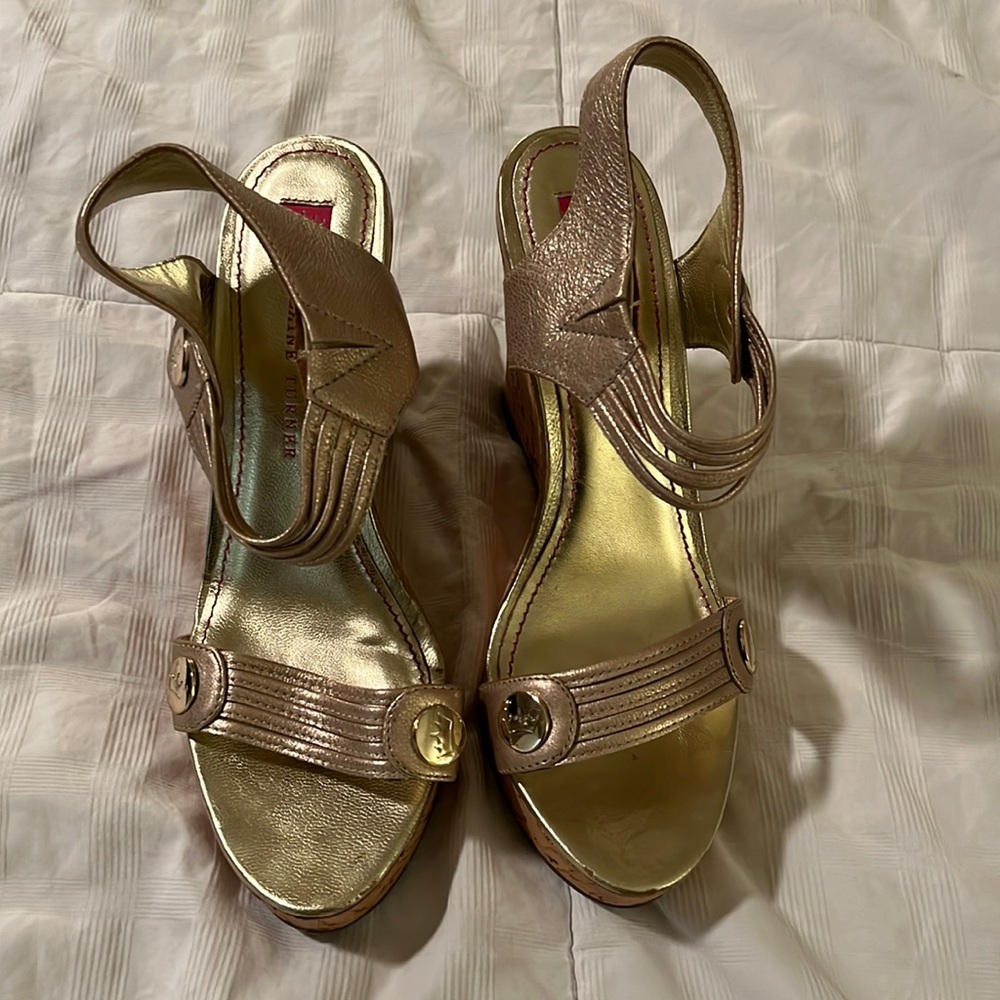 Elaine Turner Gold wedges